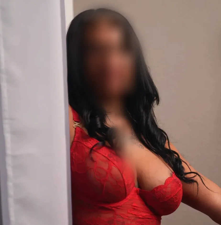 Bianca, 38
