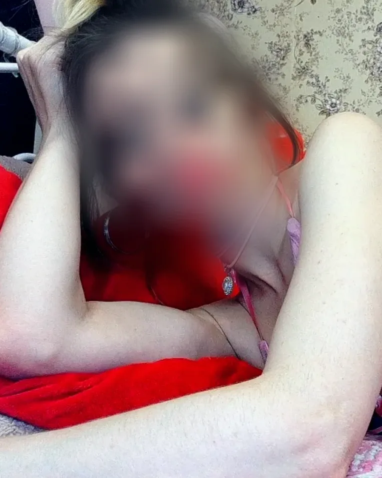 Emily, 29