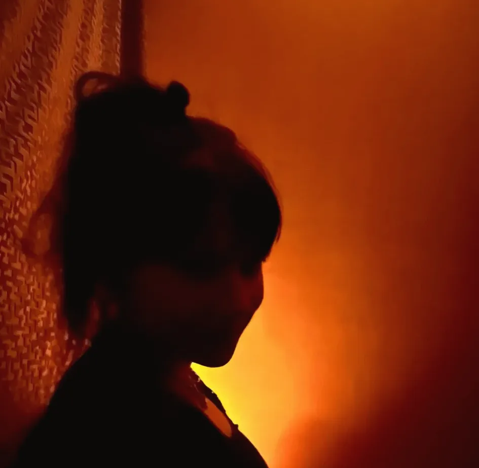 Lilly, 26