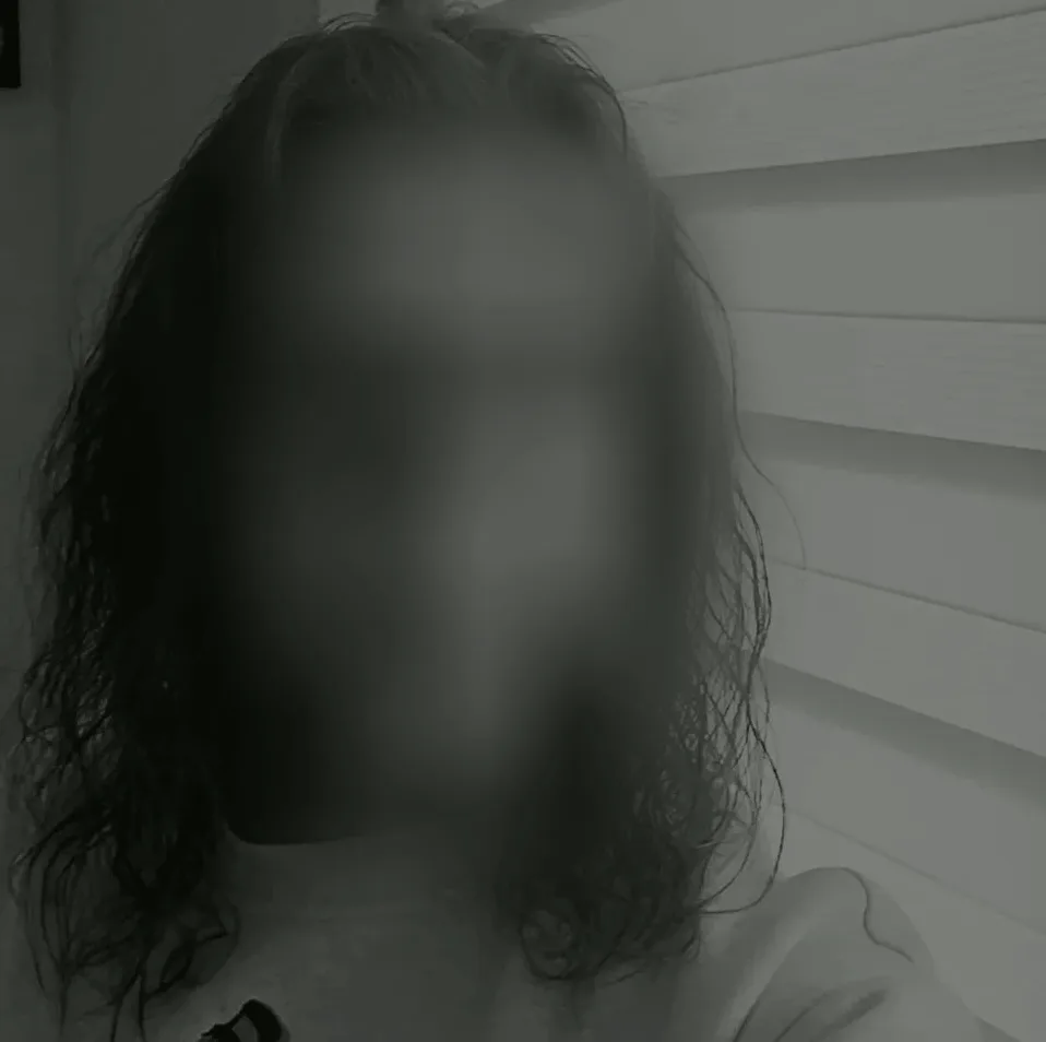 Sarah, 33